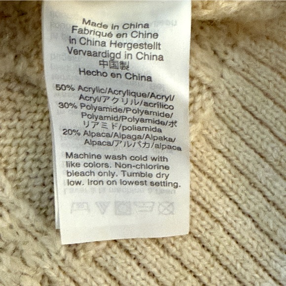 J. Crew Cable Knit Sweater Mock Neck Cream S Cozy Snow Day Cabincore Like New - Picture 5 of 9
